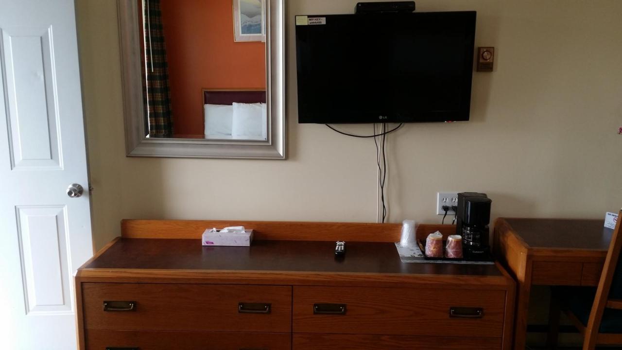 River Mist Inn Sturgeon Falls Bagian luar foto