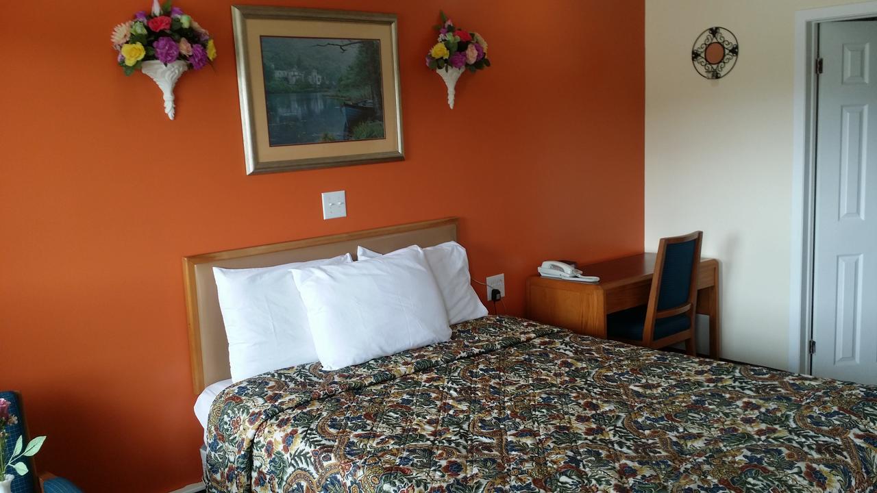 River Mist Inn Sturgeon Falls Bagian luar foto