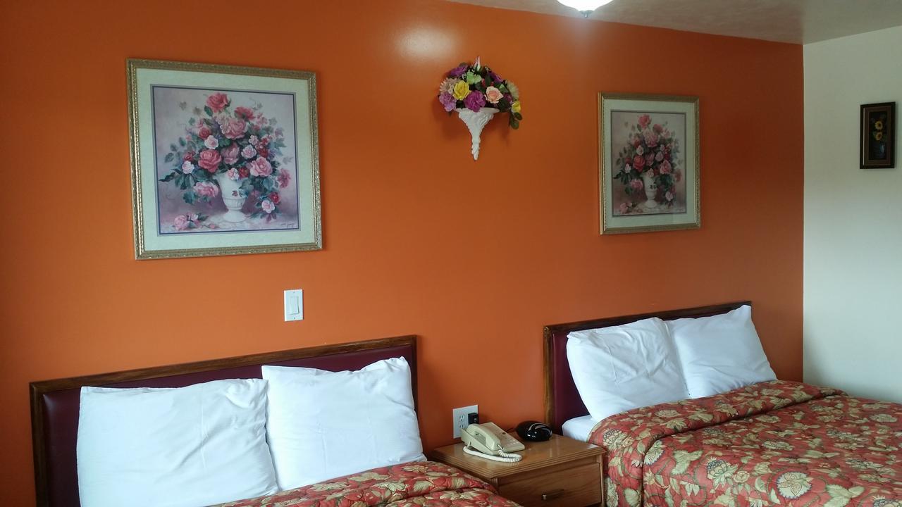 River Mist Inn Sturgeon Falls Bagian luar foto