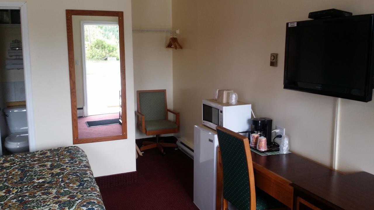 River Mist Inn Sturgeon Falls Bagian luar foto