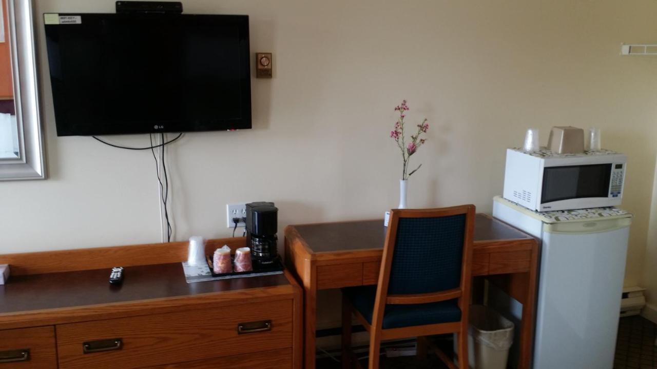 River Mist Inn Sturgeon Falls Bagian luar foto