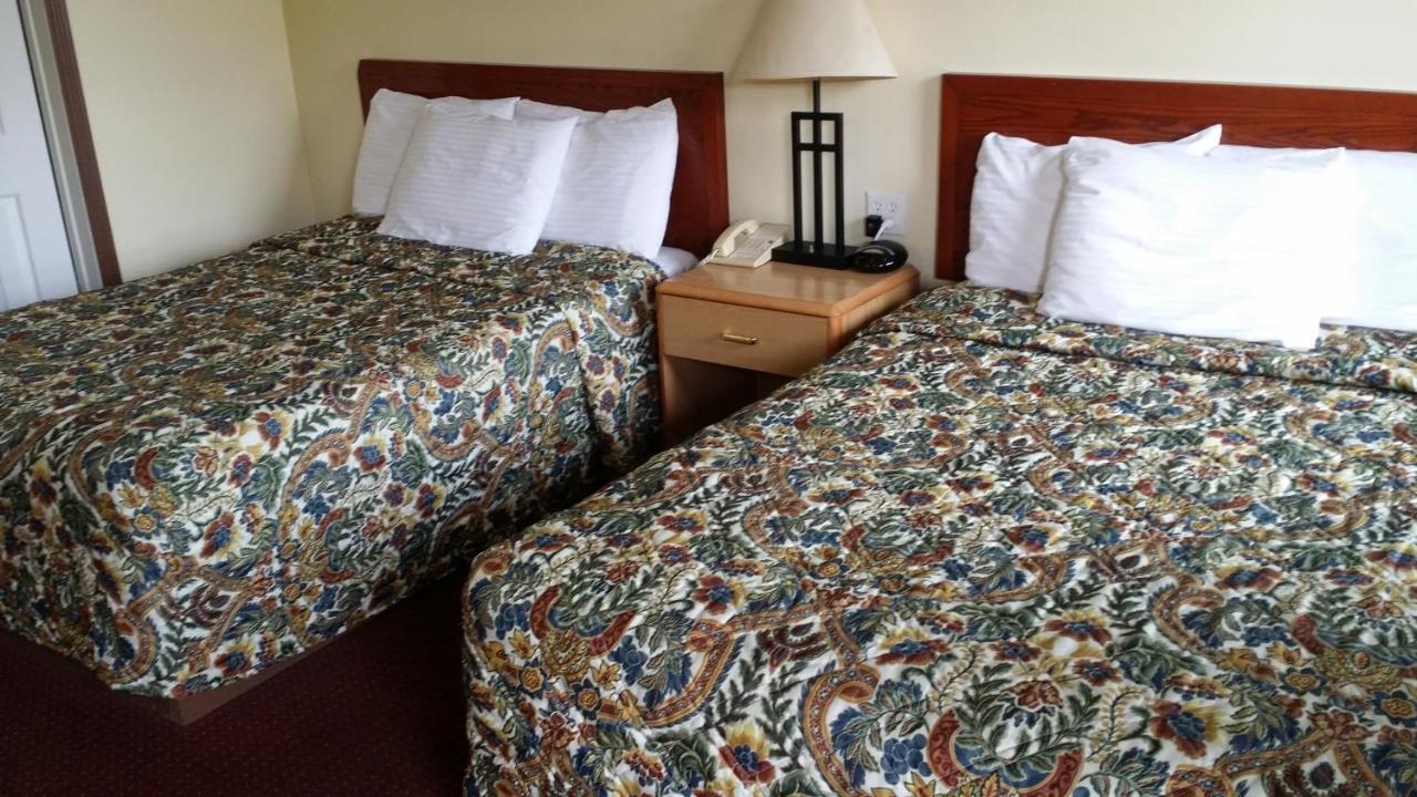 River Mist Inn Sturgeon Falls Bagian luar foto