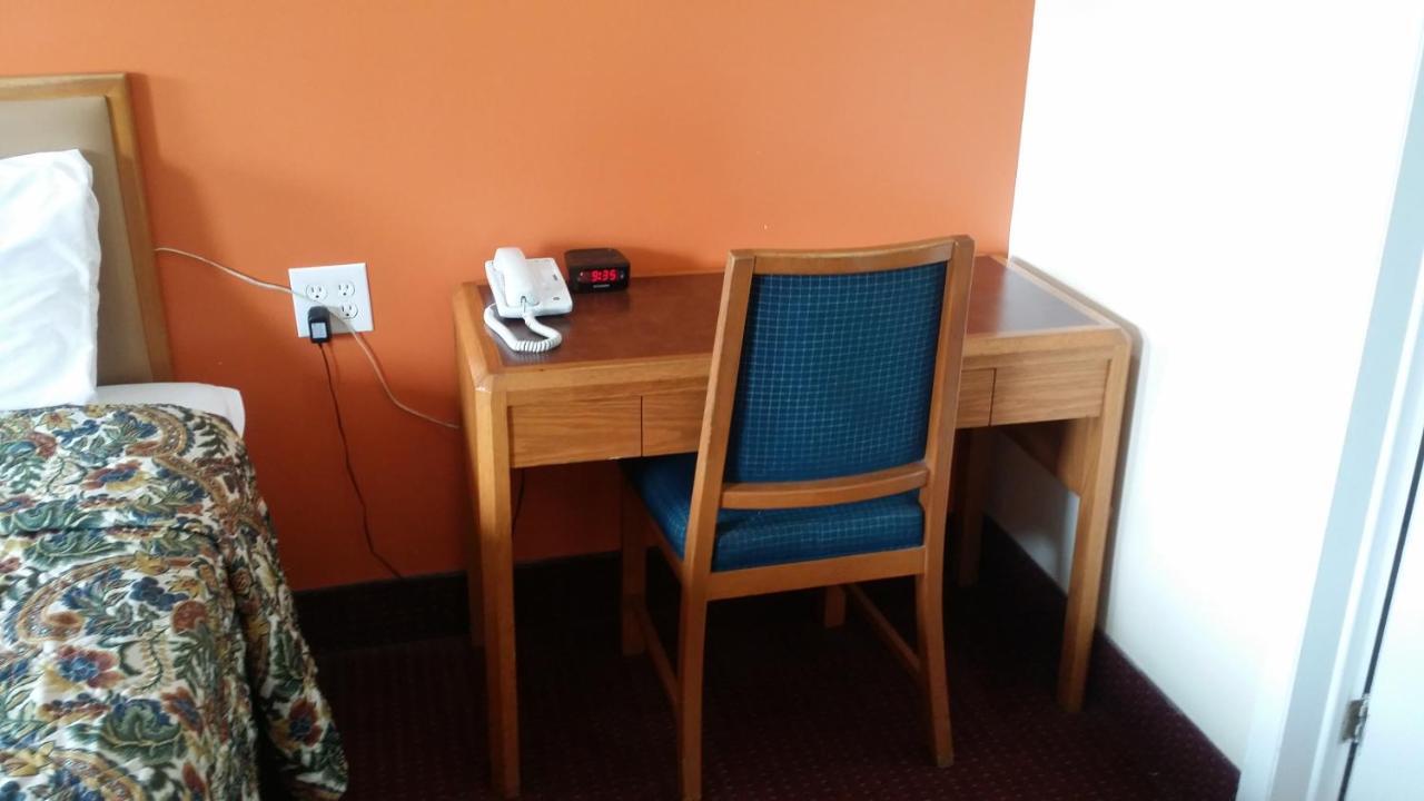 River Mist Inn Sturgeon Falls Bagian luar foto