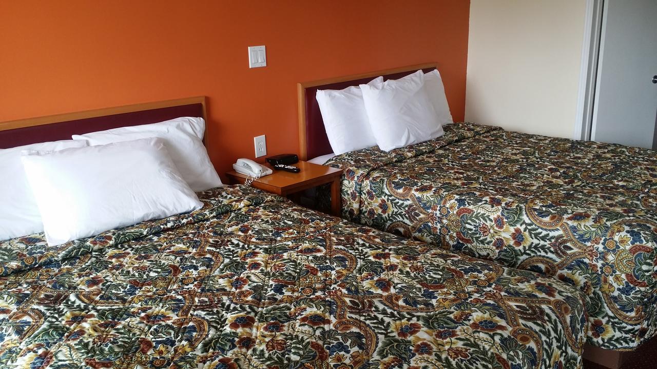 River Mist Inn Sturgeon Falls Bagian luar foto